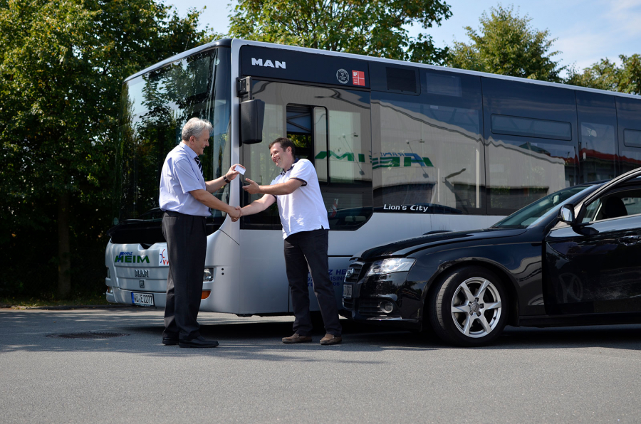 Kfz-Versicherung-für Omnibusse